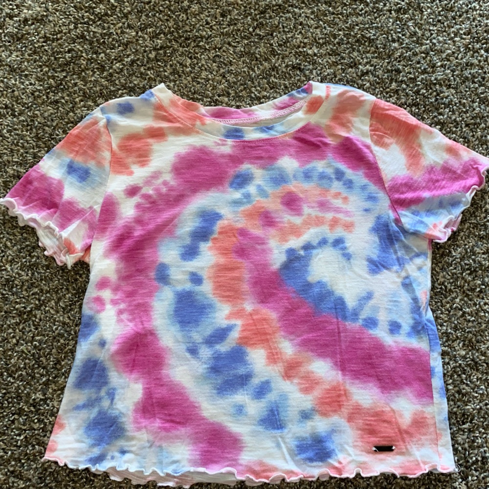 hollister tie dye crop top <3